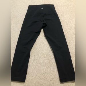 Lululemon Crop 21” inseam Size 8